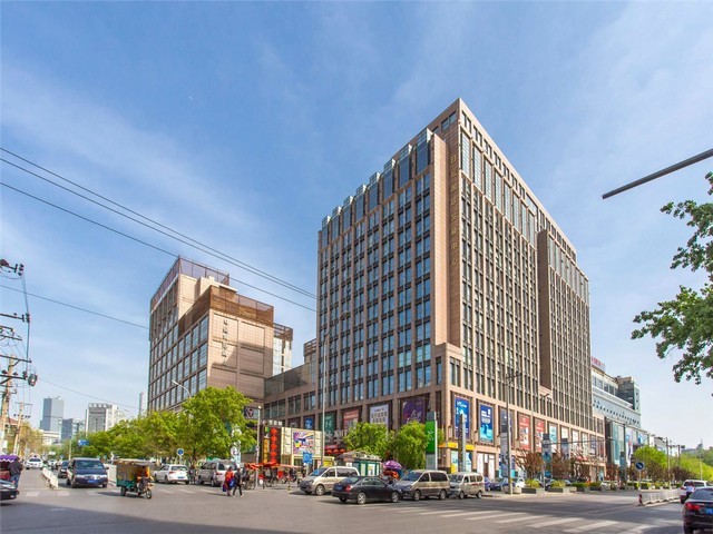 三门玻璃柜门定制多少钱